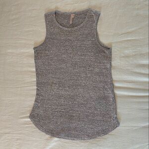 Banana Republic Gray knit sleeveless top. Size XS.